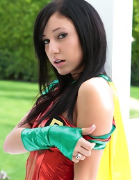 Girl wonder Catie Minx kicking ass and taking names it is cosplay time
